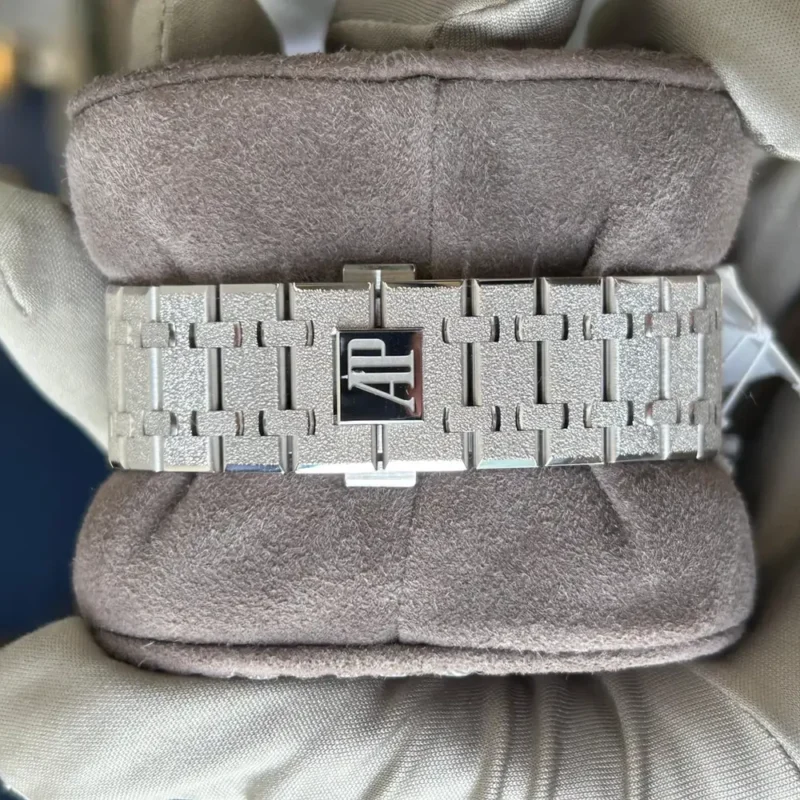 Beyond Super Clones 18K Gold 41 mm Royal Oak Bracelet - Image 3